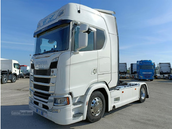 Trattore stradale SCANIA S 500