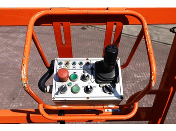 Piattaforma a pantografo JLG SL245-12 Diesel, 4x4x4 Drive, 26.5m Working Height: foto 4