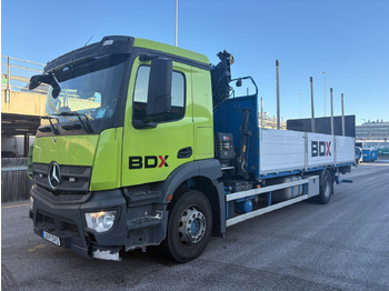 Camion con gru MERCEDES-BENZ Actros