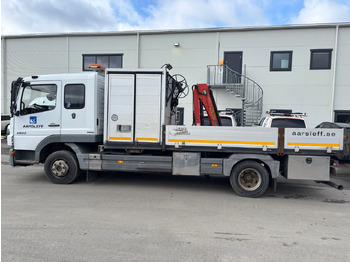 Camion con gru MERCEDES-BENZ Atego