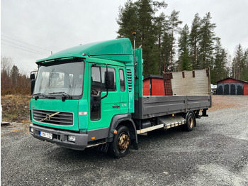 Camion VOLVO FL 180