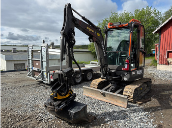 Escavatore VOLVO ECR25D