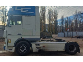 Trattore stradale DAF 95 430