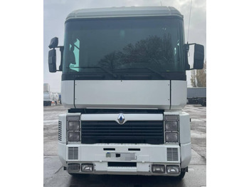 Trattore stradale RENAULT