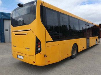 Autobus extraurbano VOLVO 8900 B8RLE: foto 2