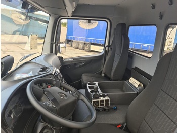 Autocarro scarrabile nuovo Mercedes-Benz Atego 1527L: foto 5