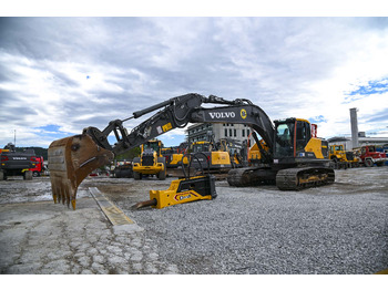 Escavatore cingolato VOLVO EC220EL