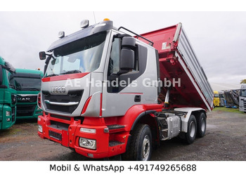 Trattore stradale IVECO Trakker