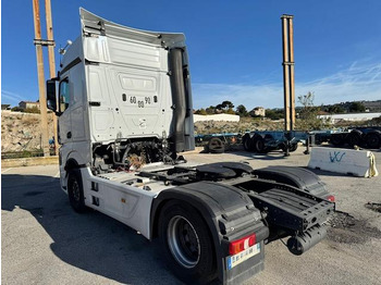 Trattore stradale Mercedes ACTROS 1853: foto 5 Trattore stradale Mercedes ACTROS 1853: foto 5