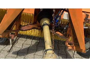 Spazzola per Trattore Nesbo FM 2400 S frontkost: foto 3