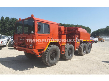 Camion cisterna MAN