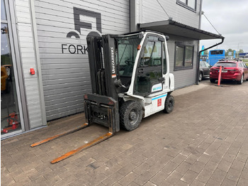 Carrello elevatore diesel UNICARRIERS