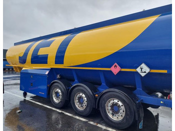 Semirimorchio cisterna SCHWARZMÜLLER