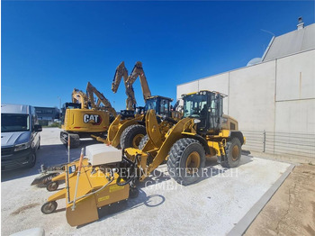 Pala gommata CATERPILLAR 926M
