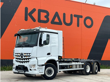 Autocarro scarrabile MERCEDES-BENZ Arocs