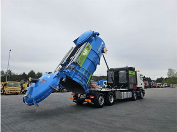 Escavatore SCANIA P