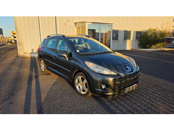 Station wagon Peugeot 207 SW: foto 2