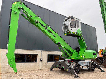 Escavatore per movimentazione SENNEBOGEN