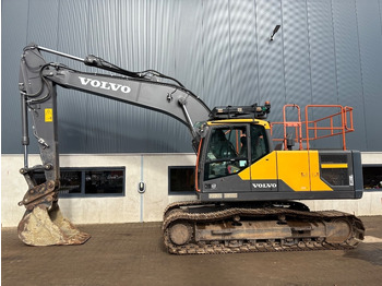 Escavatore cingolato VOLVO EC220EL