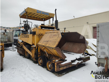 Finitrice DEMAG