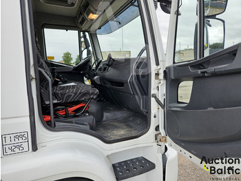 Autocarro frigorifero Iveco Euro Cargo 120E 25: foto 5 Autocarro frigorifero Iveco Euro Cargo 120E 25: foto 5