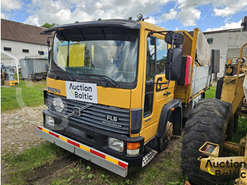 Autocarro con pianale/ Cassone fisso VOLVO FL