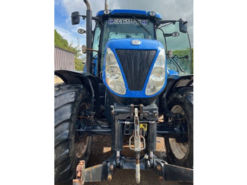 Trattore NEW HOLLAND T7.220