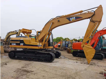 Escavatore cingolato CATERPILLAR 320B