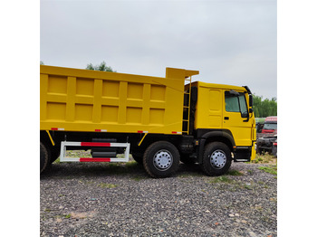 Autocarro ribaltabile SINOTRUK HOWO