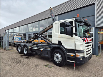 Autocarro scarrabile SCANIA P 360