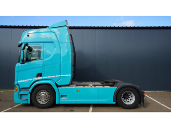 Trattore stradale SCANIA R 450