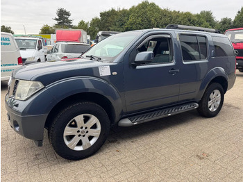 Autovettura NISSAN