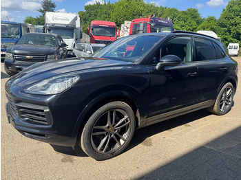 Autovettura PORSCHE