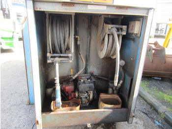 Serbatoio di stoccaggio DIESEL FUEL TANK 10,500 LTR APPROX COMPLETE WITH DONKEY ENGINE, PUMPS AND HOSES, ALL IN WORKING ORDER (3.6 X 1.8 X 1.8M): foto 5