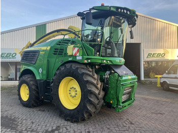Macchina da raccolta JOHN DEERE