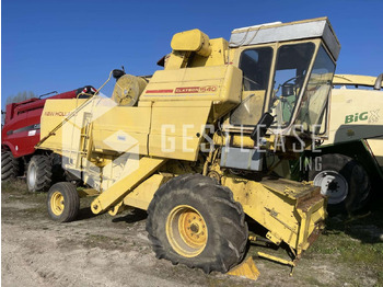 Mietitrebbia NEW HOLLAND