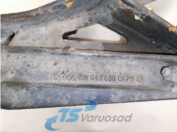 Paraurto per Camion Mercedes-Benz Bummmmper bracket A9436660178: foto 3