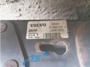 Radiatore per Camion Volvo Cooling radiator 20810099: foto 4