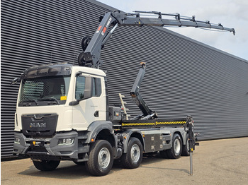 Camion con gru MAN TGS 35.470