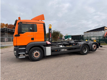 Autocarro scarrabile MAN