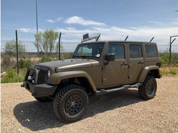 Autovettura JEEP