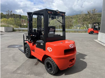 Carrello elevatore elettrico EP EFXZ301: foto 2