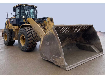 Pala CATERPILLAR 950M