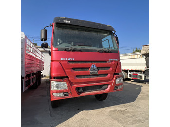 Autocarro ribaltabile Sinotruk HOWO 371 8*4 Dump truck: foto 3