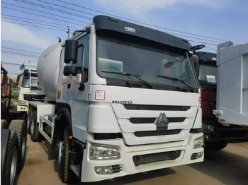 Autobetoniera SINOTRUK HOWO