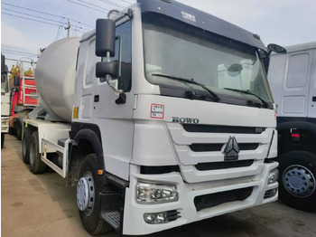 Autobetoniera SINOTRUK HOWO