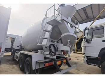 Autobetoniera Sinotruk HOWO 371 Concrete mixer truck: foto 5