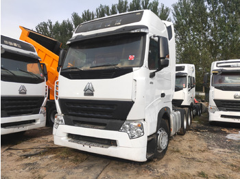 Trattore stradale SINOTRUK HOWO