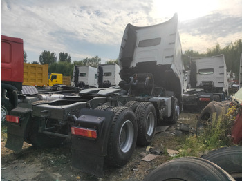 Trattore stradale Sinotruk HOWO A7 6*4 Tractor: foto 2