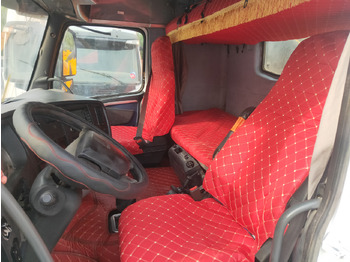 Trattore stradale Sinotruk HOWO A7 6*4 Tractor: foto 2 Trattore stradale Sinotruk HOWO A7 6*4 Tractor: foto 2